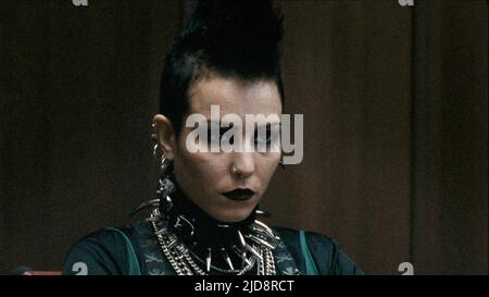 noomi rapace girl with the dragon tattoo mohawk