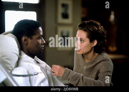 DENZEL WASHINGTON, ANGELINA JOLIE, THE BONE COLLECTOR, 1999 Stock Photo ...