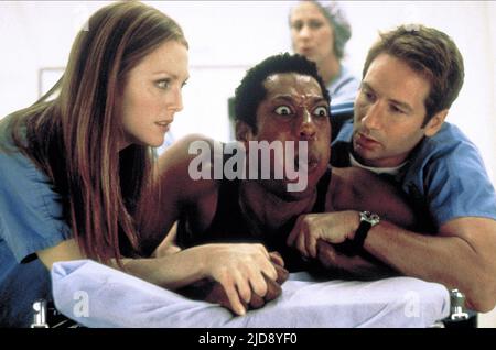 MOORE,JONES,DUCHOVNY, EVOLUTION, 2001, Stock Photo