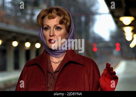 JULIANNE MOORE, FAR FROM HEAVEN, 2002, Stock Photo