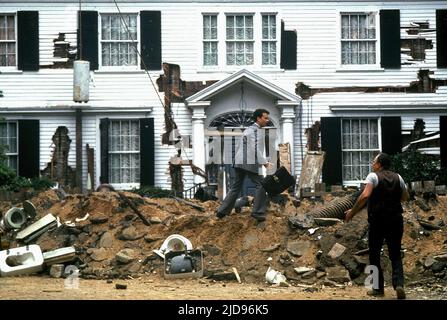 TOM HANKS, THE MONEY PIT, 1986, Stock Photo