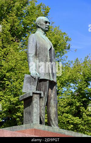 Statue of President Kyösti Kallio in front of Finnish Parliament in ...