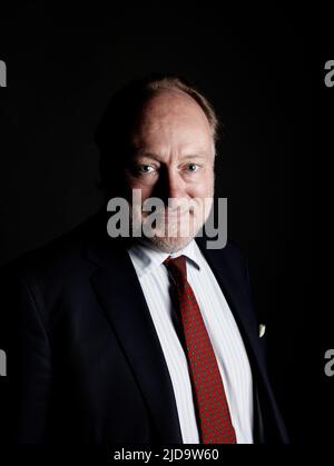 Andrew Rpbert Portrait of British historian Andrew Roberts Stock Photo - Alamy