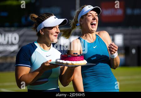 Sabine Lisicki of Germany & Bianca Andreescu of Canada in action during the second round of doubles at the 2022 bett1Open WTA 500 tennis tournament - Photo: Rob Prange/DPPI/LiveMedia Stock Photo