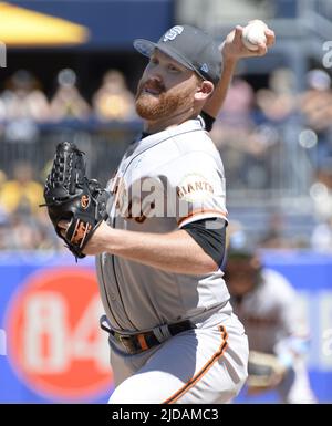 San Francisco Giants pitcher Zack Littell during a baseball game ...