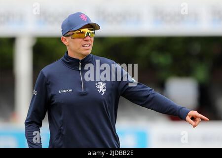 Peter Siddle of Somerset during Essex Eagles vs Somerset, Vitality Blast T20 Cricket at The Cloud County Ground on 19th June 2022 Stock Photo