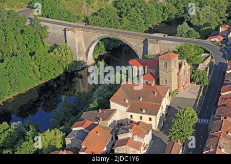 France, Haute-Loire, Vieille-Brioude village on a rocky outcrop overlooking the river Allier (aerial photo) Stock Photo