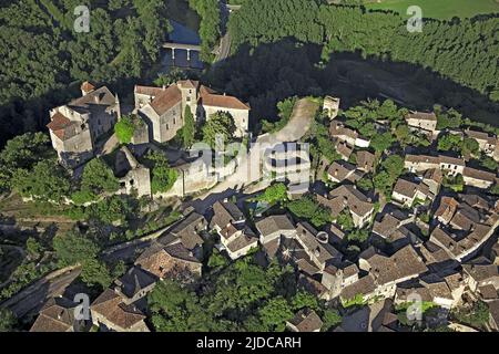 France, Tarn-et-Garonne Bruniquel, classified village (aerial view) Stock Photo