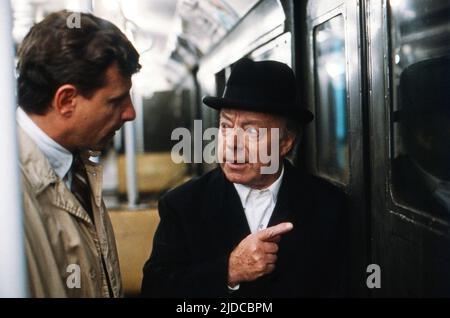 Ein Zug nach Manhattan, Fernsehfilm, Deutschland 1981, Regie: Rolf von Sydow, Darsteller: Jürgen Kuehn, Heinz Rühmann Stock Photo