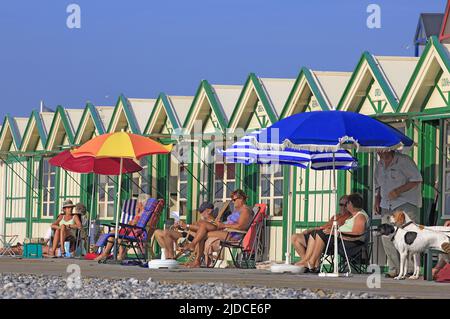 France, Somme Cayeux-sur-Mer, snowboard path, the beach huts Stock Photo