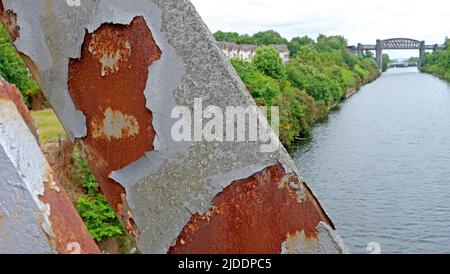 Rusting decrepit Victorian Swingbridge at Knutsford Road, Latchford, Manchester Ship canal, Warrington, Cheshire,UK, WA4 Stock Photo