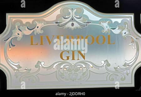 Etched Liverpool Gin window at the classic Lion Tavern, 67 Moorfields, Liverpool , Merseyside, England, UK, L2 2BP Stock Photo