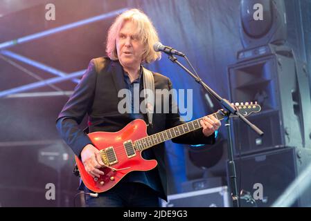 Graeme Duffin of Wet Wet Wet band performing at the Fantasia pop festival in Promenade Park, Maldon, Essex, UK. Lead guitarist Stock Photo