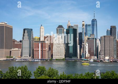 Lower Manhattan viewed over East River from Brooklyn Heights Promenade in New York City, United States of America Stock Photo