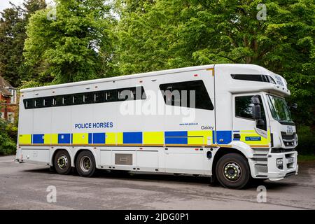 CorgiLandRover109WB POLICE HorseBox 英国製 Police horse box vehicle in Hyde Park, London, England, United