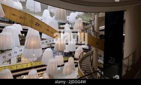 BANGKOK, THAILAND - MARCH 12, 2017: Gaysorn Village Shopping Mall, a luxury  shopping mall is showing Louis Vuitton collection in Bangkok, Thailand ear  Stock Photo - Alamy