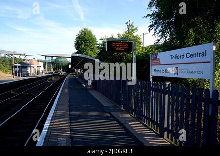 An empty platform at Telford Central Station in Shropshire, as members of the Rail, Maritime and Transport union begin their nationwide strike in a bitter dispute over pay, jobs and conditions. Picture date: Tuesday June 21, 2022. Stock Photo