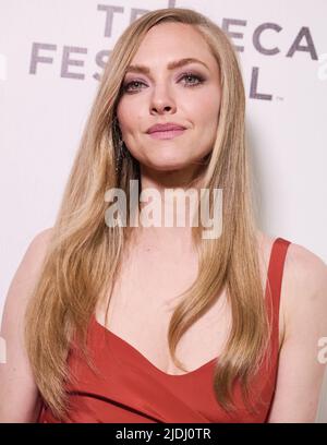 NEW YORK, NY, USA - JUNE 11, 2022: Amanda Seyfried attends the premiere of '88' at the Tribeca Festival at Village East Cinema. Stock Photo