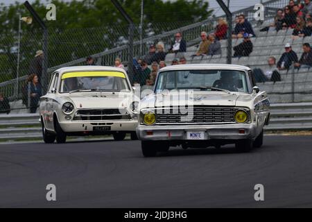 Dan Williamson, Ford Falcon Sprint, Masters Pre-1966 Touring Cars, harking back to the days of the British Saloon Car Championship, a one hour optiona Stock Photo