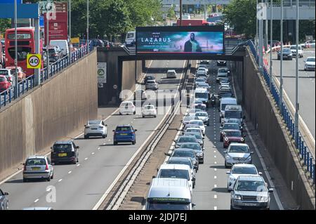 A38M Aston Expressway, Birmingham, England, June 21st 2022. Commuters are stuck in huge tailbacks in the rush hour race to get home after rail workers walked out on strike for a 7 percent wage increase across the British networks. Traffic out of the city on the A38M Aston Expressway towards Spaghetti Junction and the M6 were packed together like sardines. Pic by Credit: Stop Press Media/Alamy Live News Stock Photo