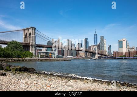 Brooklyn Bridge Park Pebble Beach in New York City, United States of America Stock Photo
