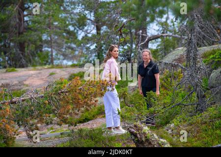 Skuleberget, Sweden, June 21, 2022. Princess Madeleine on the top of Skuleberget in Sweden, June 21, 2022.  Photo: Patrick Trägårdh / TT / code 60190 Stock Photo