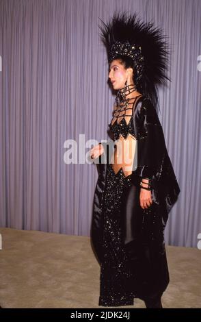 Cher  at the 58th Annual Academy Awards at the Dorothy Chandler Pavillion in Los Angeles, CA March 24, 1986 Credit: Ralph Dominguez/MediaPunch Stock Photo