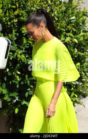 Thandie Newton outside the Jimmy Kimmel Live! studios in Los Angeles, California Featuring: Thandiwe Newton Where: Los Angeles, California, United States When: 26 Aug 2021 Credit: Guillermo Proano/WENN Stock Photo