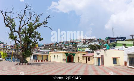 Sri Kuzhanthai Velleper temple or Lord Murugan temple. Three thousand years of history and was consecrated by Saint Bhogar. Poombarai, Kodaikanal, Tam Stock Photo