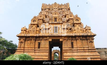 Entrance Gopuram of Brihadishvara Temple built by Chola emperor Rajaraja I between 1003 and 1010 AD,  Thanjavur, Tamilnadu, India. Stock Photo