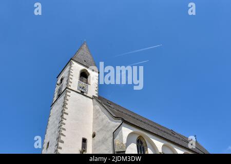 Kefermarkt, Kirche, Wallfahrtskirche, Gotik, gotisch, Joch, Schiff, Langhaus, Turm, Kirchturm, Fenster, Kirchenfenster, Hallenkirche, Architektur, Det Stock Photo