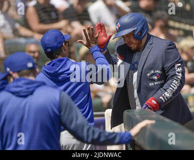 Alejandro Kirk keeps forcing the Blue Jays to find a way to get his bat in  the lineup – Winnipeg Free Press