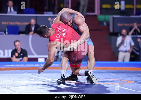 Rome, Italy. 22nd June, 2022. David Losonczi (HUN) vs Nikoloz Kakhelashvili (ITA) GR 97kg during 2022 Ranking Series (day1), Wrestling in Rome, Italy, June 22 2022 Credit: Independent Photo Agency/Alamy Live News Stock Photo