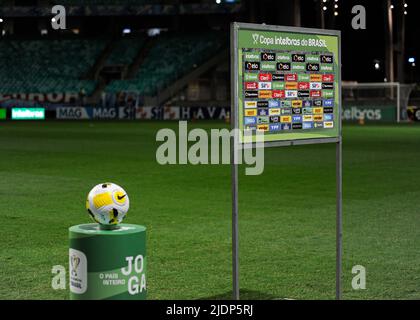 Salvador, Brazil. 22nd June, 2022. BA - Salvador - 06/22/2022 - COPA DO BRASIL 2022, BAHIA X ATHLETICO-PR - The game ball seen before the match between Bahia and Athletico-PR at the Arena Fonte Nova stadium for the Copa do Brasil 2022 championship. Photo: Jhony Pine/AGIF/Sipa USA Credit: Sipa USA/Alamy Live News Stock Photo