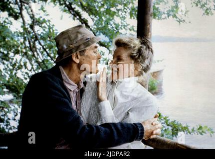 FONDA,HEPBURN, ON GOLDEN POND, 1981 Stock Photo