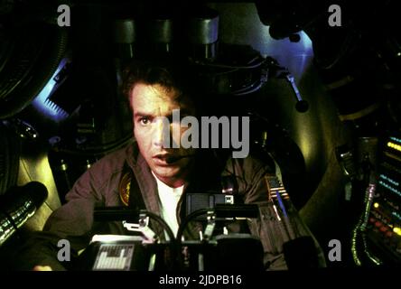 DENNIS QUAID, INNERSPACE, 1987 Stock Photo