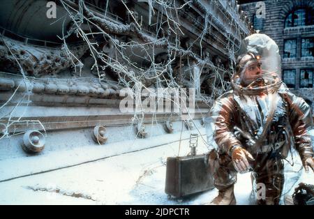 BRUCE WILLIS, TWELVE MONKEYS, 1995 Stock Photo