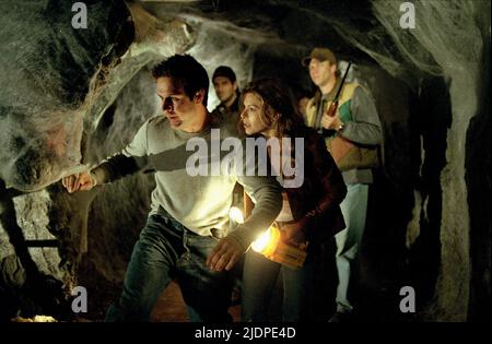 ARQUETTE,WUHRER, EIGHT LEGGED FREAKS, 2002 Stock Photo