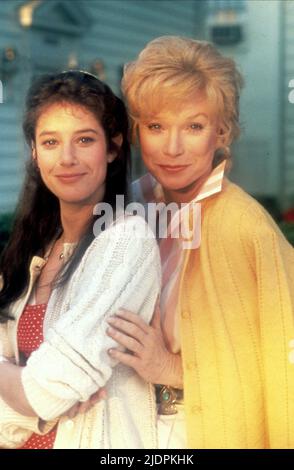 DEBRA WINGER, SHIRLEY MACLAINE, TERMS OF ENDEARMENT, 1983 Stock Photo