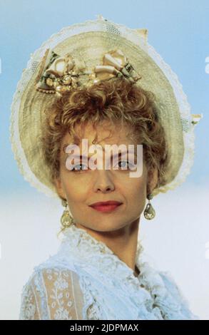 MICHELLE PFEIFFER, THE AGE OF INNOCENCE, 1993 Stock Photo