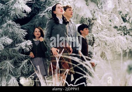 HENLEY,POPPLEWELL,MOSELEY,KEYNES, THE CHRONICLES OF NARNIA: THE LION  THE WITCH AND THE WARDROBE, 2005, Stock Photo
