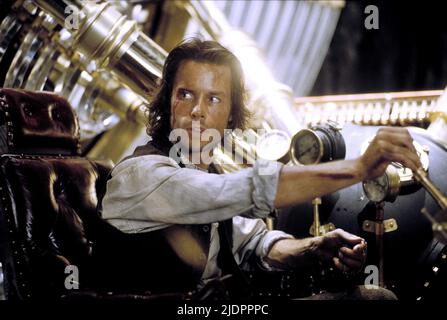 GUY PEARCE, THE TIME MACHINE, 2002, Stock Photo