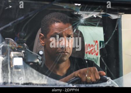 DENZEL WASHINGTON, DEJA VU, 2006, Stock Photo