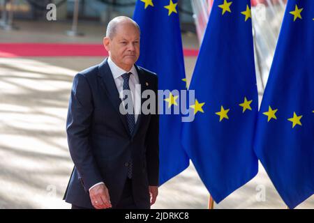 Brussels, Belgium. 23rd June, 2022. Chancellor of Germany Olaf Scholz arrives for arrives for an EU-Western Balkan meeting, ahead of the European council summit, in Brussels, Thursday 23 June 2022.  The leaders of Albania and North Macedonia considered staying away from the summit as Bulgaria continues to block the start of talks over the two countries' accession to the EU. Credit: Belga News Agency/Alamy Live News