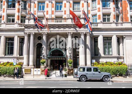 London- May 2022: Mandarin Oriental Hyde Park luxury hotel in Knightsbridge Stock Photo