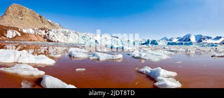 King's Glacier in King's Fjord, western Spitsbergen, Svalbard Stock Photo