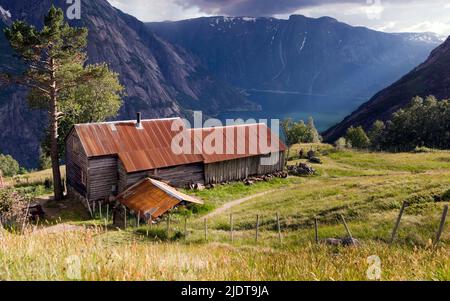 Kjeaasen (Kjeåsen) - a remote site at the bottom of Simadalsfjord in ...