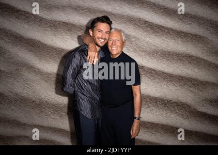 Jonathan Bailey Giorgio Armani Milan Fashion Week Men S S