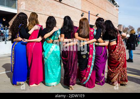 Buenos Aires, Argentina. 20th June, 2022. A group of dancers pose for a photo before their presentation. In the Yellow House complex of the Boca Juniors Club, the International Day of Yoga was celebrated. The festivity was organised by the Embassy of India in Argentina. Credit: SOPA Images Limited/Alamy Live News Stock Photo