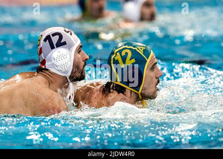 SZEGED, HUNGARY - JUNE 23: Viktor Rasovic of Serbia, Blake Edwards of Australia during the FINA World Championships Budapest 2022 match between Serbia and Australia on June 23, 2022 in Szeged, Hungary (Photo by Albert ten Hove/Orange Pictures) Stock Photo